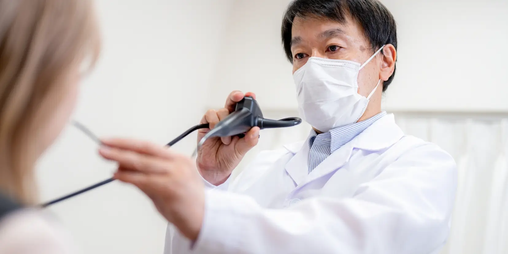 お子様からご高齢の方まで、幅広い年齢層に対応した診療